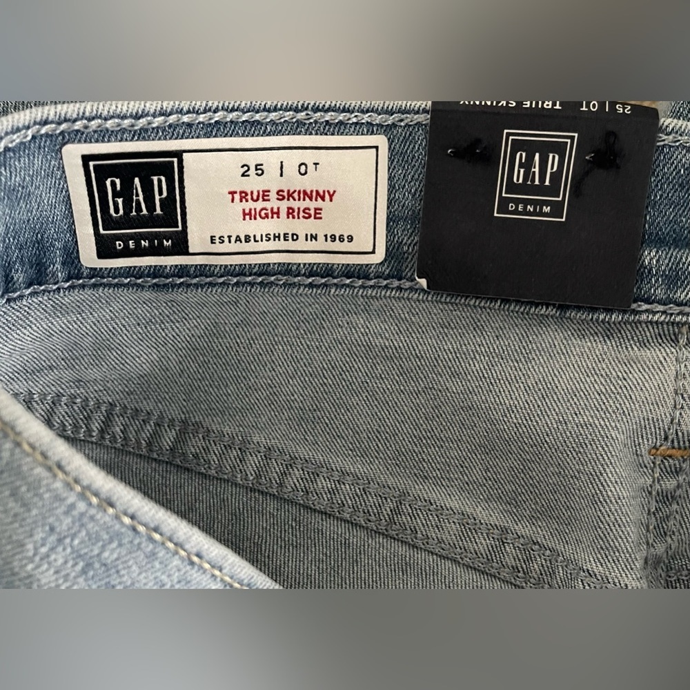 GAP DENIM TRUE SKINNY HIGH RISE Stretch Distressed Jeans Light Wash Sx 0 25 TALL - Picture 5 of 6